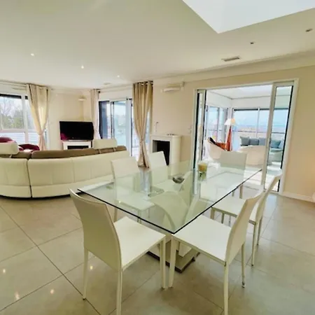 Rooftop Sea View With Private Pool Apartment *